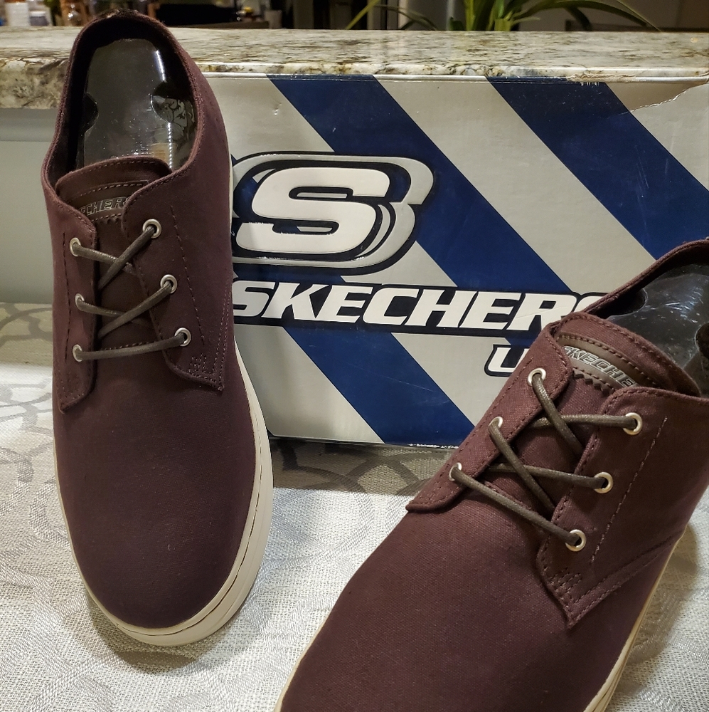 New With Tags.. Skechers Canvas Sneakers. color:Chocolate...size 11M